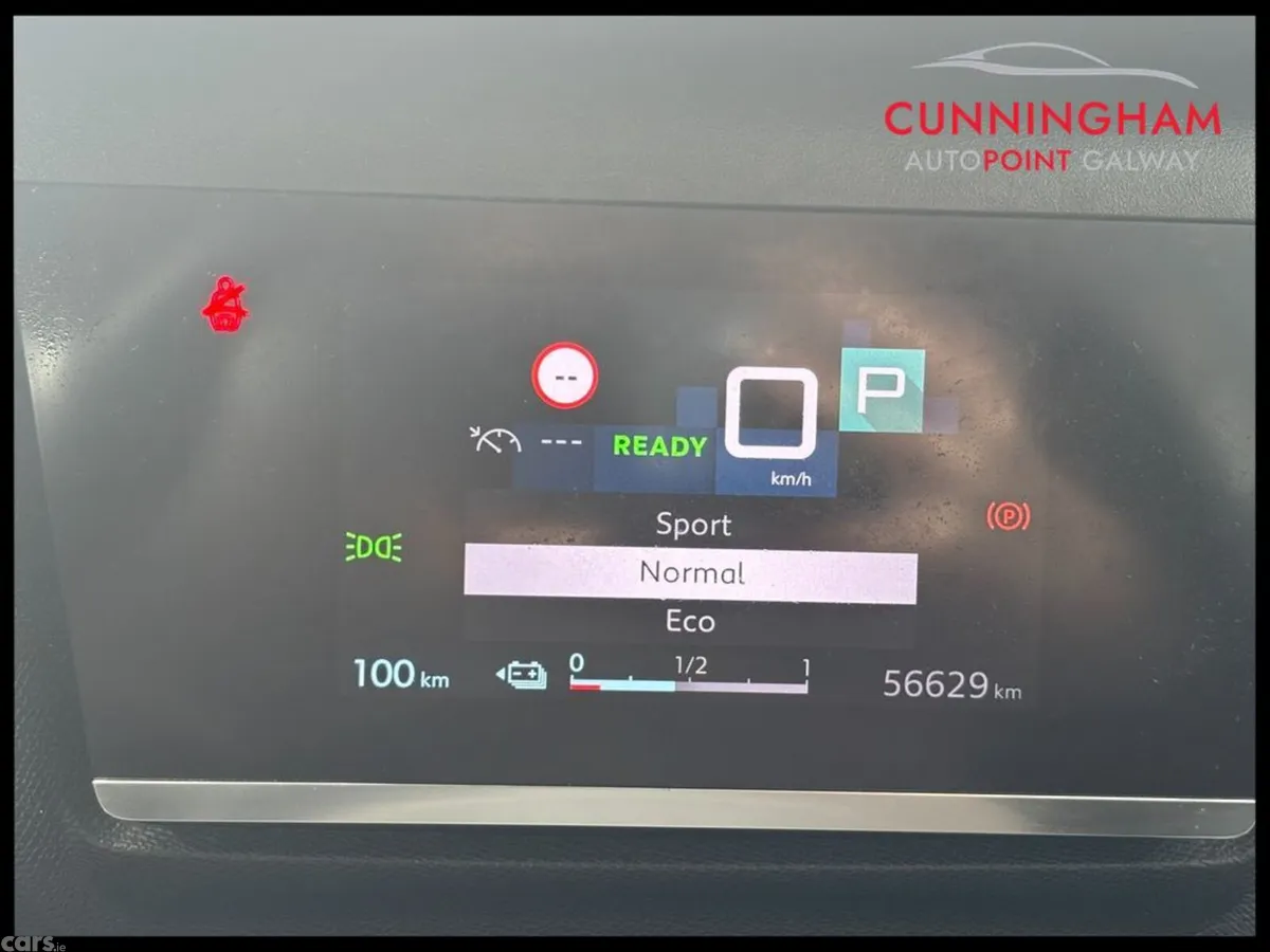Citroen e-C4 Hatchback, Electric, 2023, White