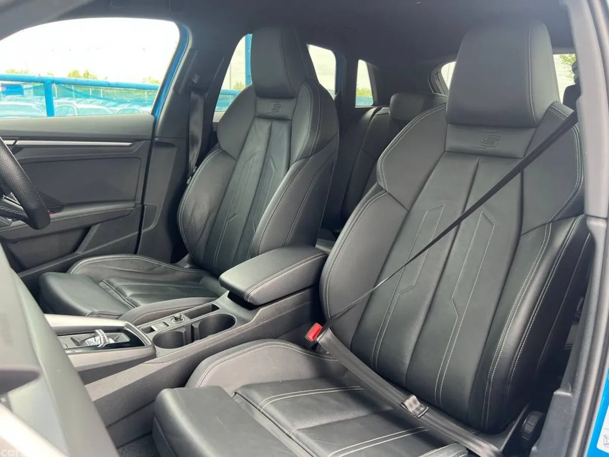 Audi A3 Hatchback, Petrol Plug-in Hybrid, 2023, Blue