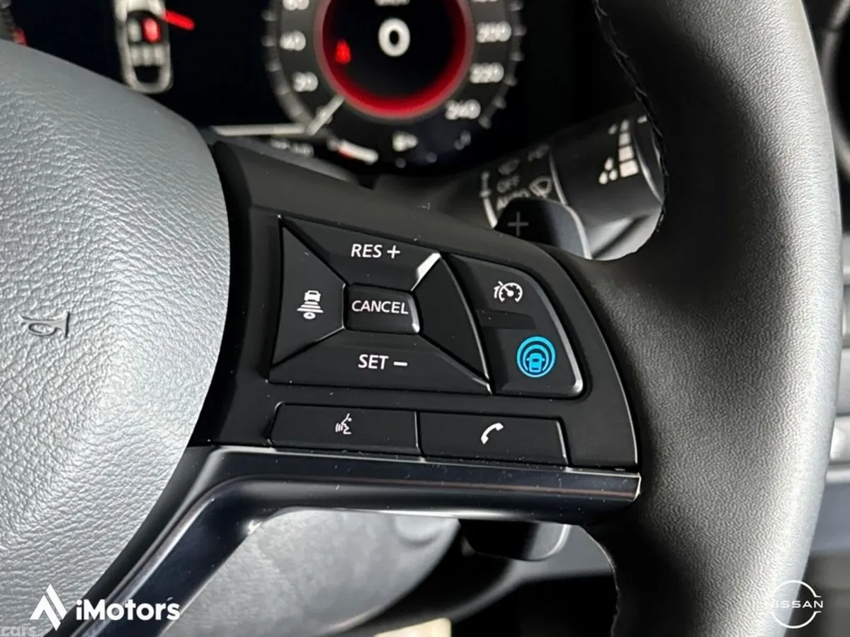 Nissan Juke SUV, Petrol, 2027, Blue