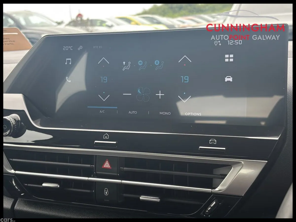 Citroen e-C4 Hatchback, Electric, 2023, White