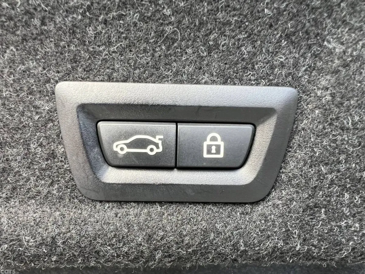 BMW 3-Series Saloon, Petrol Plug-in Hybrid, 2020, White