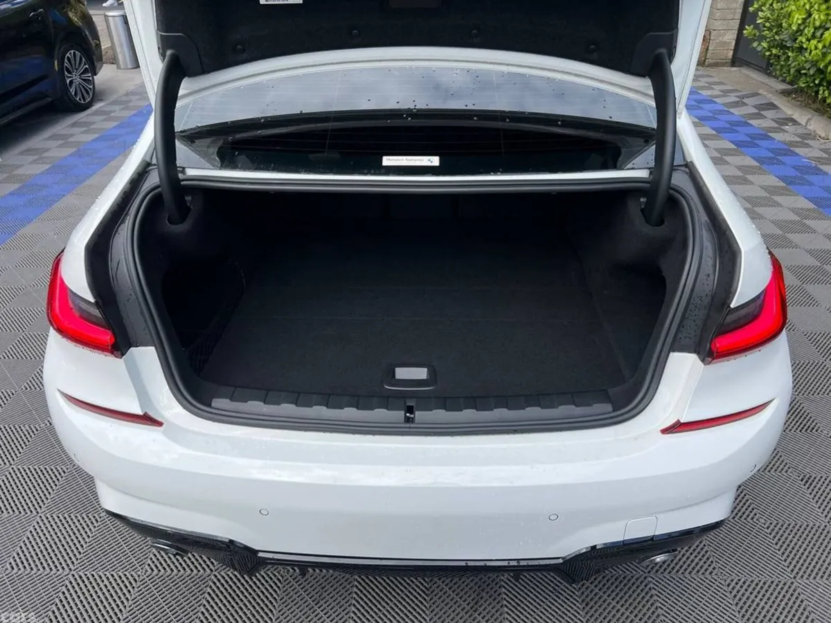 BMW 3-Series Saloon, Petrol Plug-in Hybrid, 2020, White