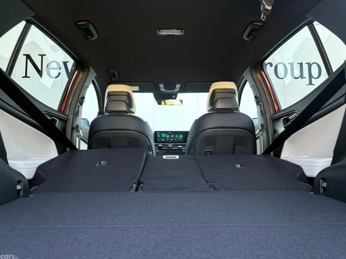 Kia Sportage SUV, Petrol Hybrid, 2027, Red