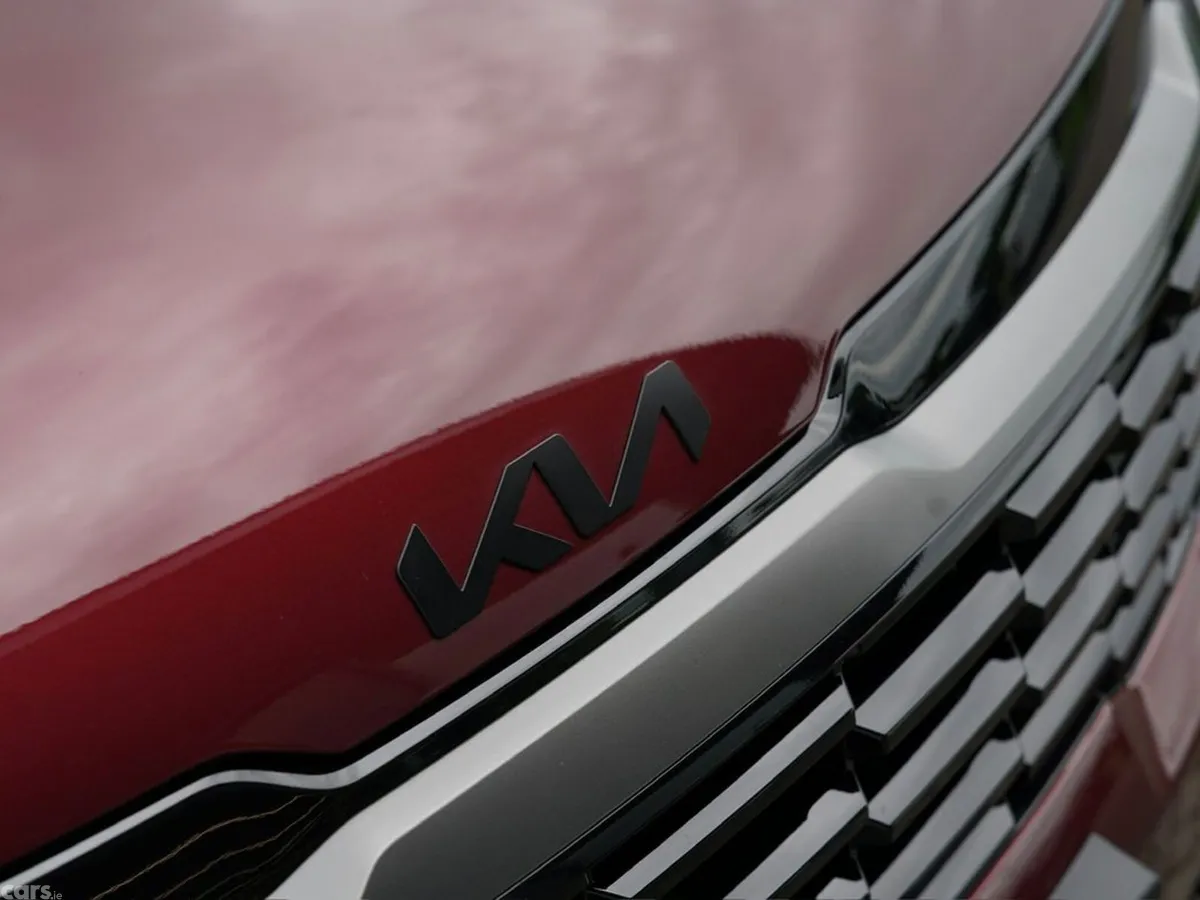 Kia Sportage SUV, Petrol Hybrid, 2027, Red