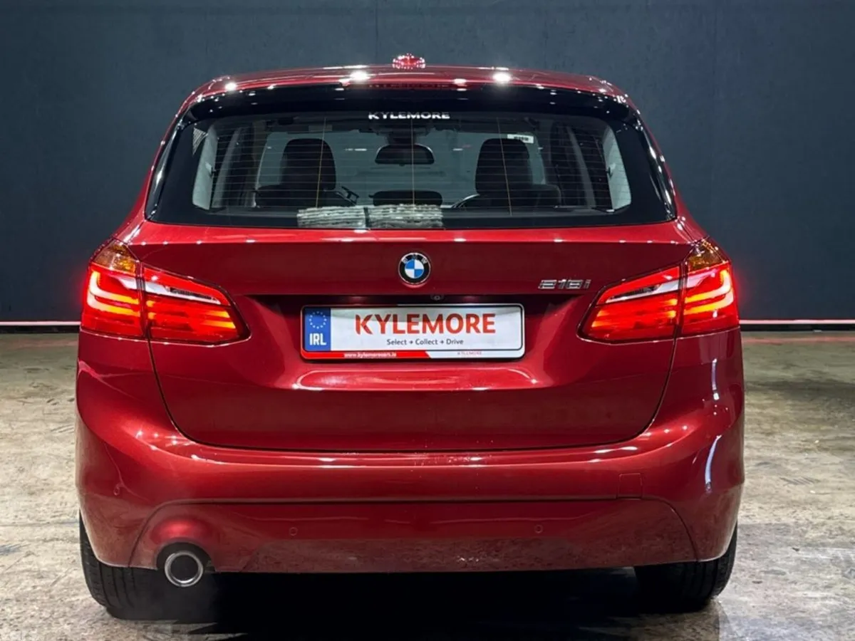 BMW 2-Series MPV, Petrol, 2018, Red