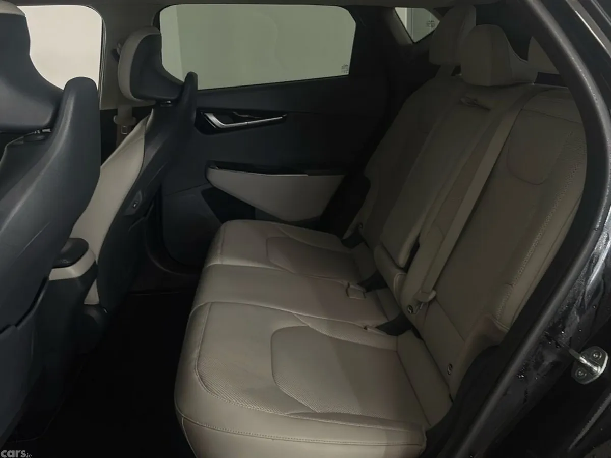 Kia EV6 MPV, Electric, 2023, Black