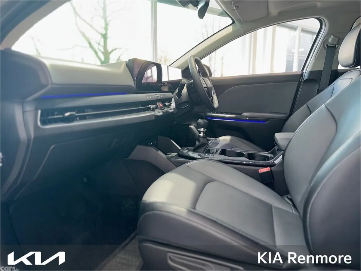 Kia K4 Hatchback, Petrol, 2027, 
