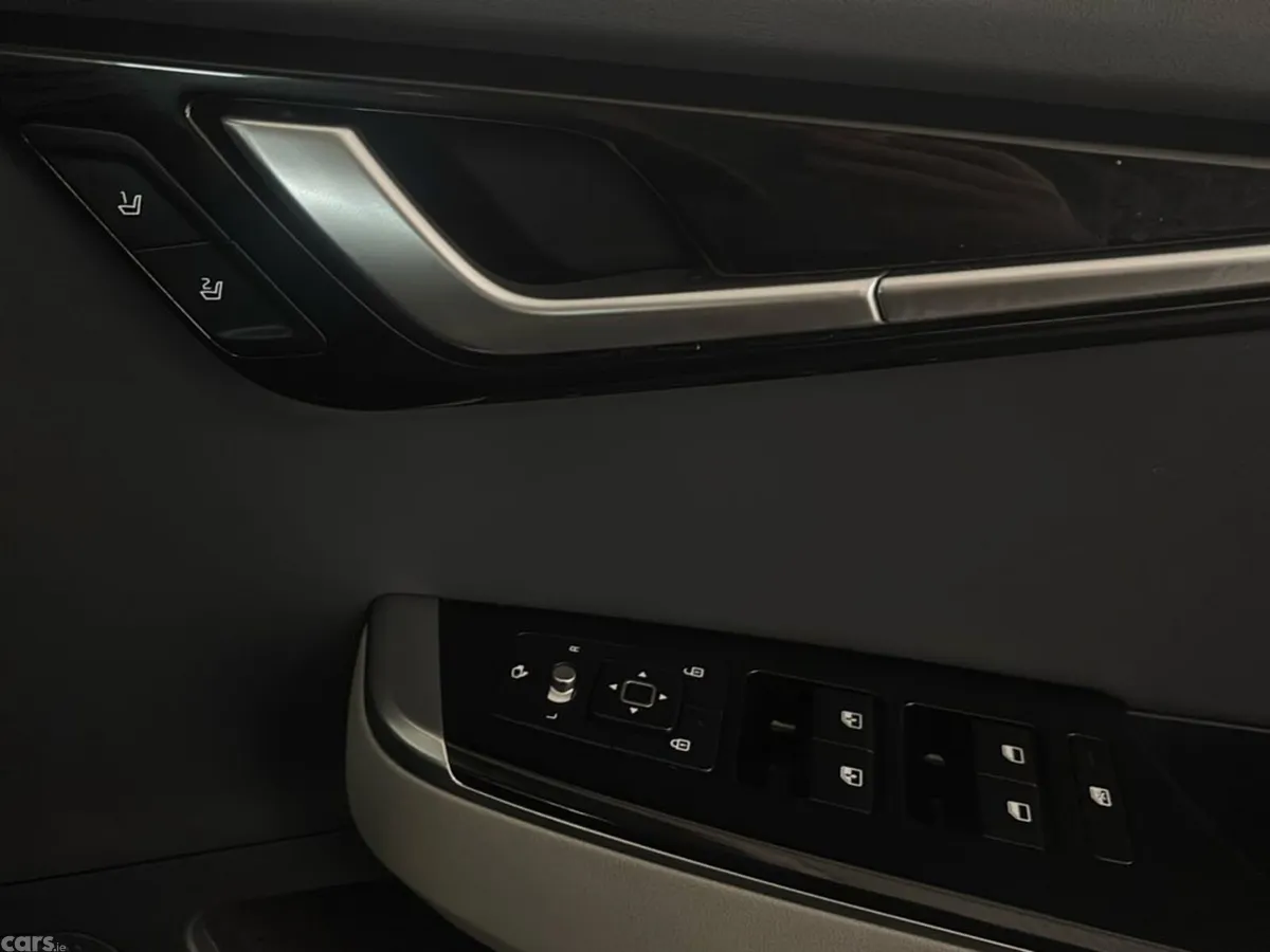 Kia EV6 MPV, Electric, 2023, Black