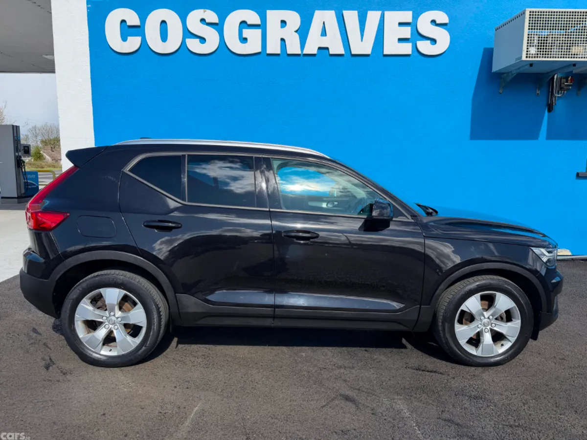 Volvo XC40 Estate, Diesel, 2018, Black