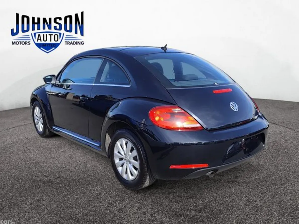 Volkswagen Beetle Hatchback, Petrol, 2014, Black