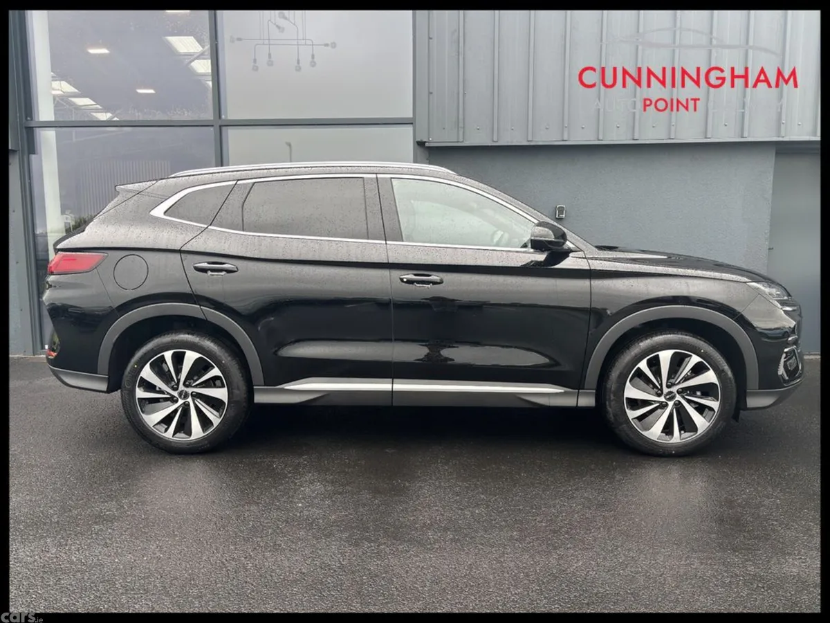 BYD SEAL U SUV, Petrol Plug-in Hybrid, 2027, Black