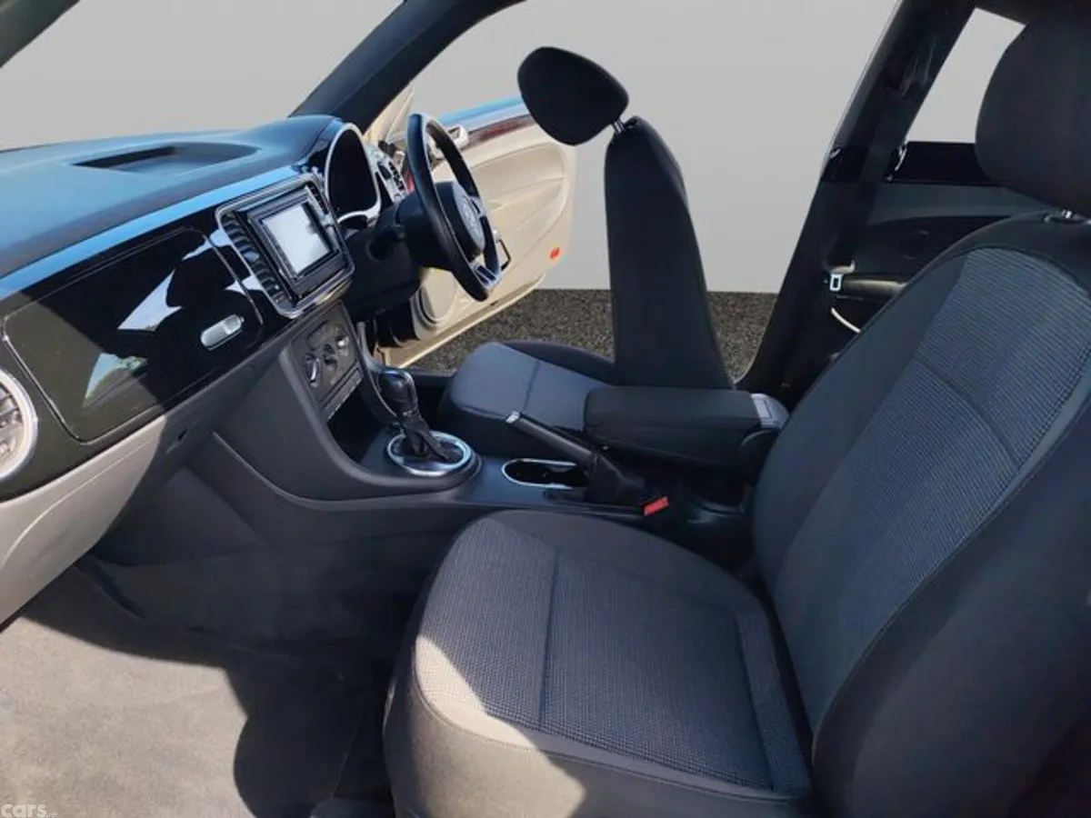 Volkswagen Beetle Hatchback, Petrol, 2014, Black