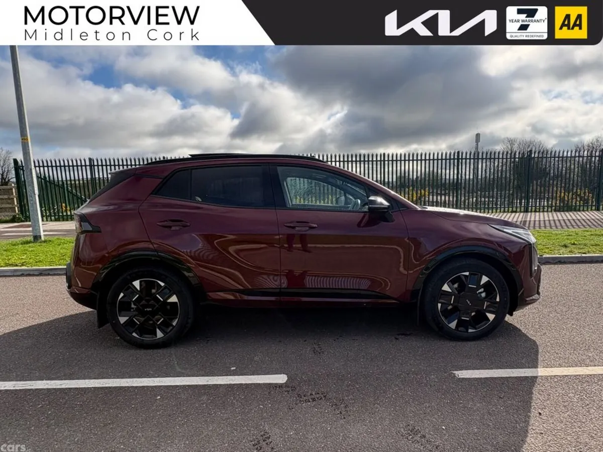 Kia Sportage SUV, Petrol, 2027, Red