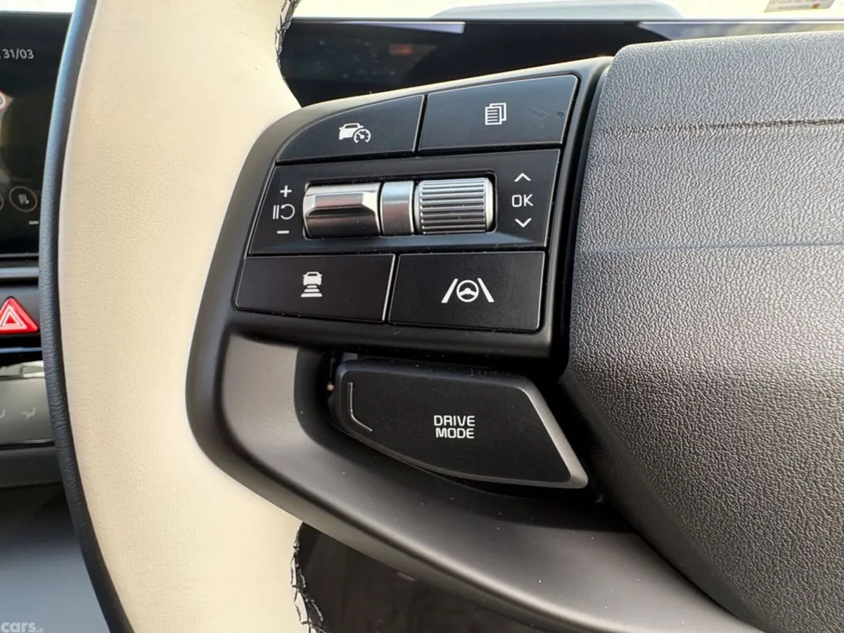 Kia Sportage SUV, Petrol, 2027, Red