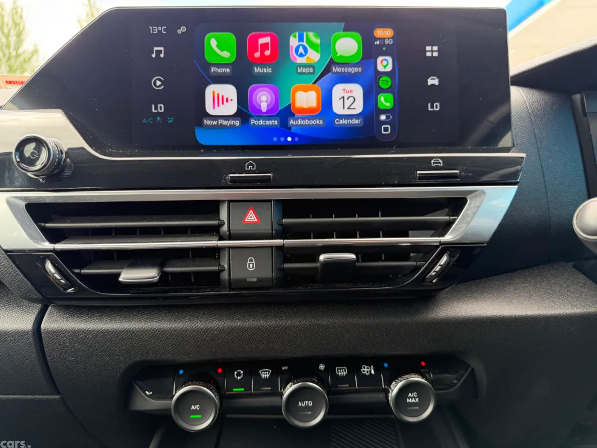 Citroen C4 Hatchback, Petrol, 2022, Grey