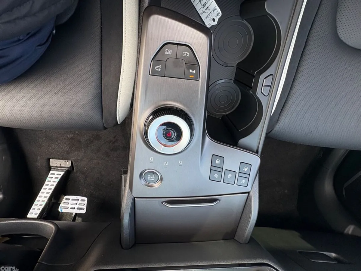 Kia Sportage SUV, Petrol, 2027, Red