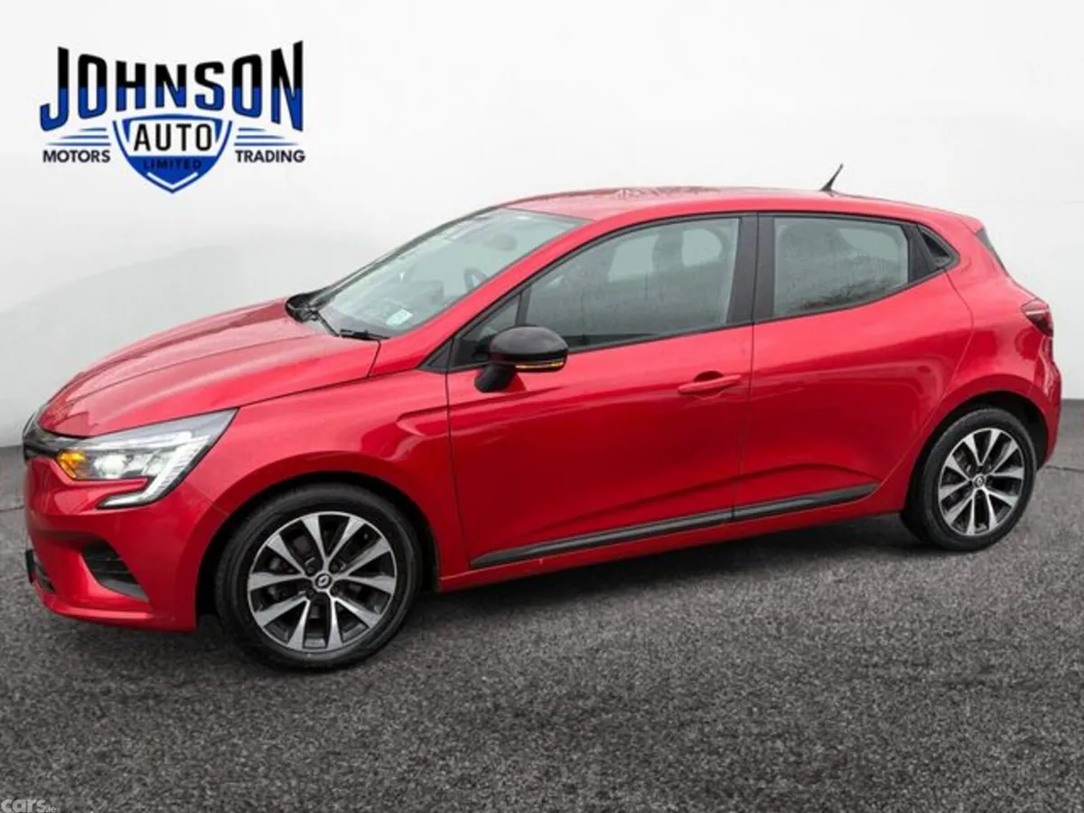 Renault Clio Hatchback, Petrol, 2023, Red