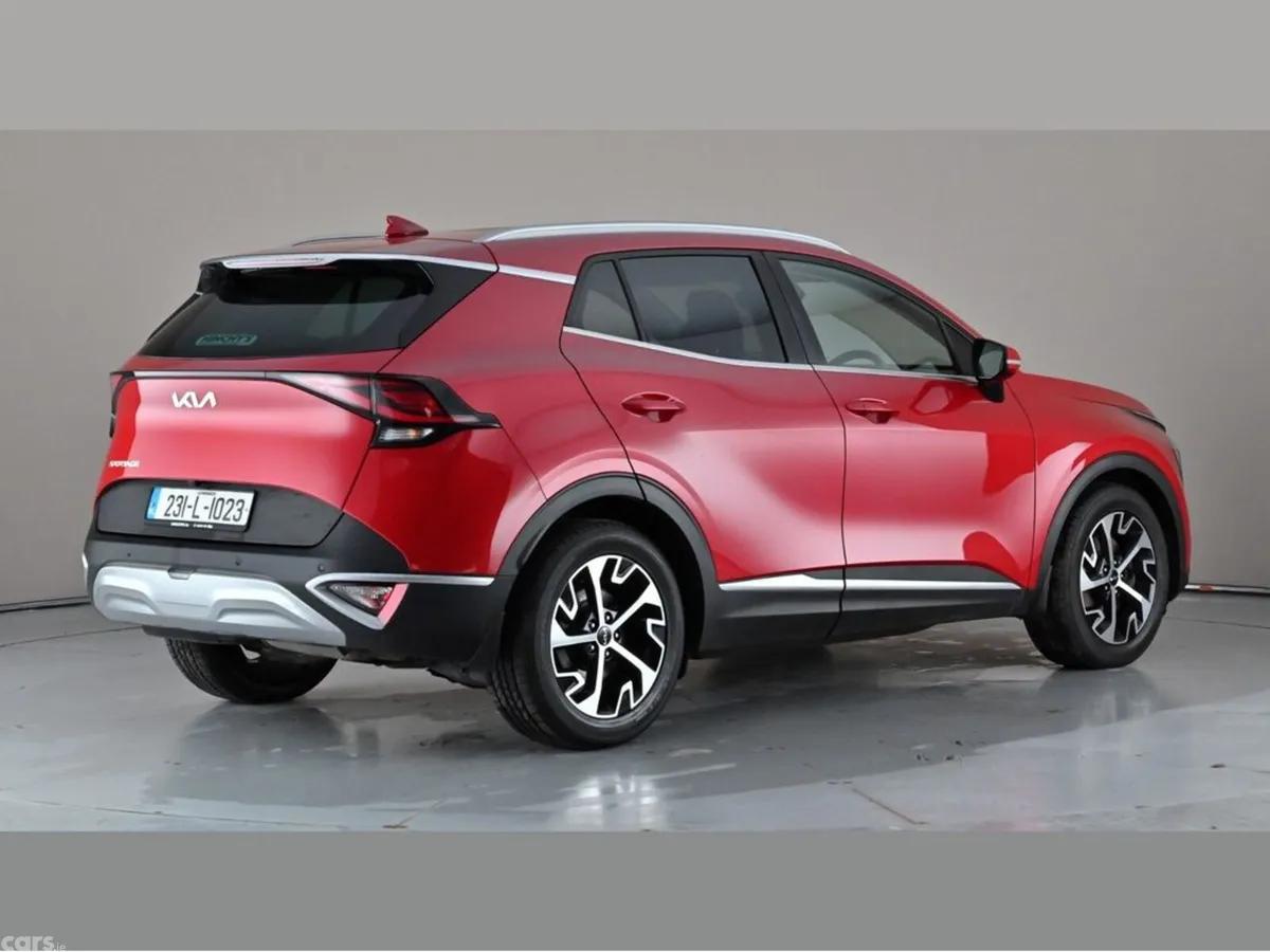Kia Sportage SUV, Diesel Hybrid, 2023, Red