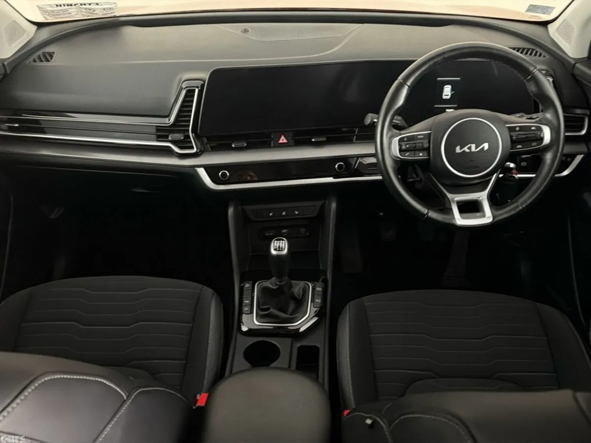 Kia Sportage SUV, Diesel Hybrid, 2023, Red