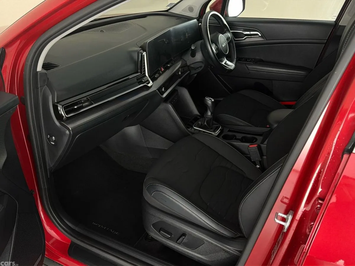 Kia Sportage SUV, Diesel Hybrid, 2023, Red