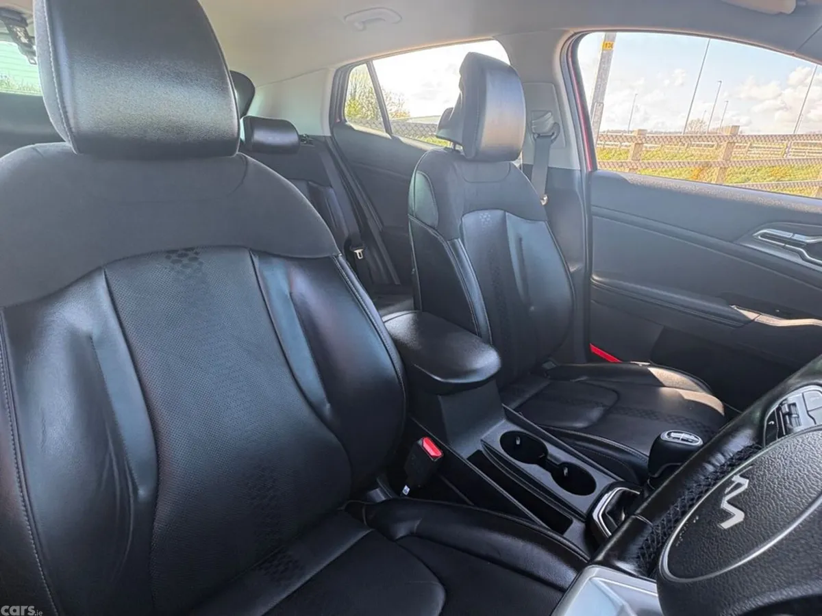 Kia Sportage SUV, Diesel, 2024, Red