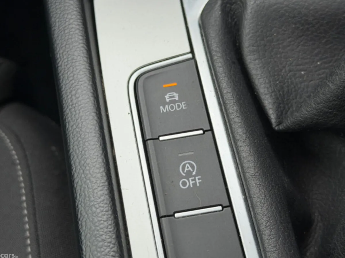 Volkswagen Passat Estate, Diesel, 2018, Grey