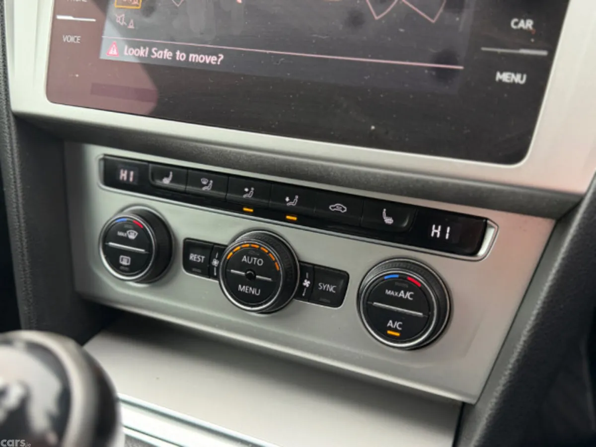 Volkswagen Passat Estate, Diesel, 2018, Grey