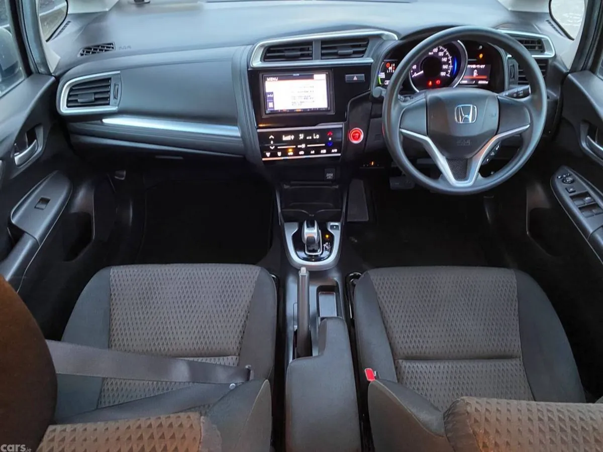Honda Fit Hatchback, Petrol Hybrid, 2018, Silver