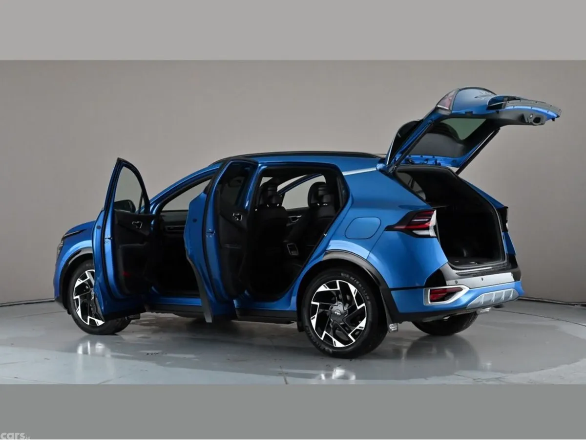 Kia Sportage SUV, Diesel Hybrid, 2025, Blue