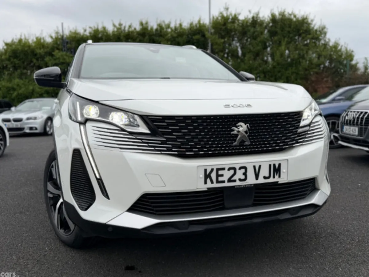 Peugeot 5008 Hatchback, Diesel, 2023, White