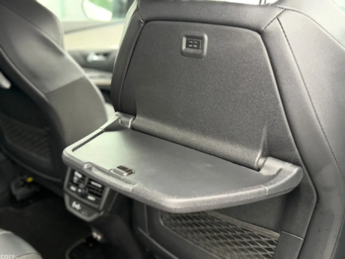 Peugeot 5008 Hatchback, Diesel, 2023, White