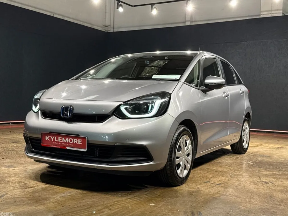 Honda Fit Hatchback, Petrol Hybrid, 2023, Silver