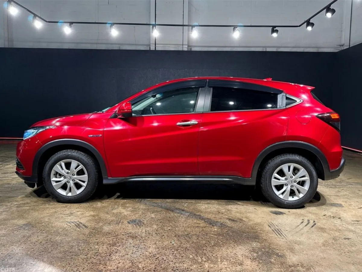 Honda Vezel SUV, Petrol Hybrid, 2020, Red
