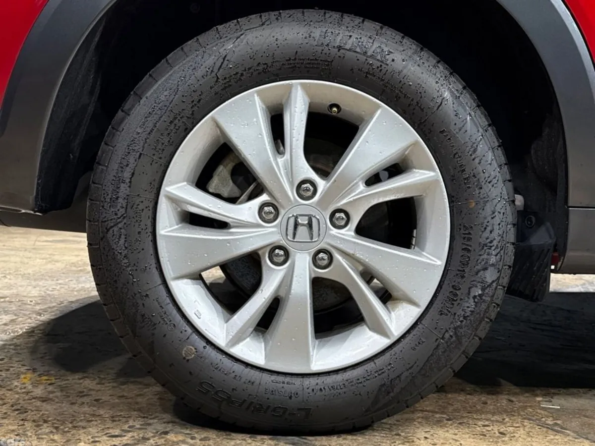 Honda Vezel SUV, Petrol Hybrid, 2020, Red