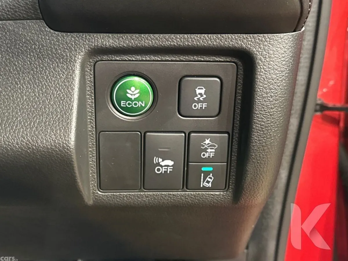 Honda Vezel SUV, Petrol Hybrid, 2020, Red