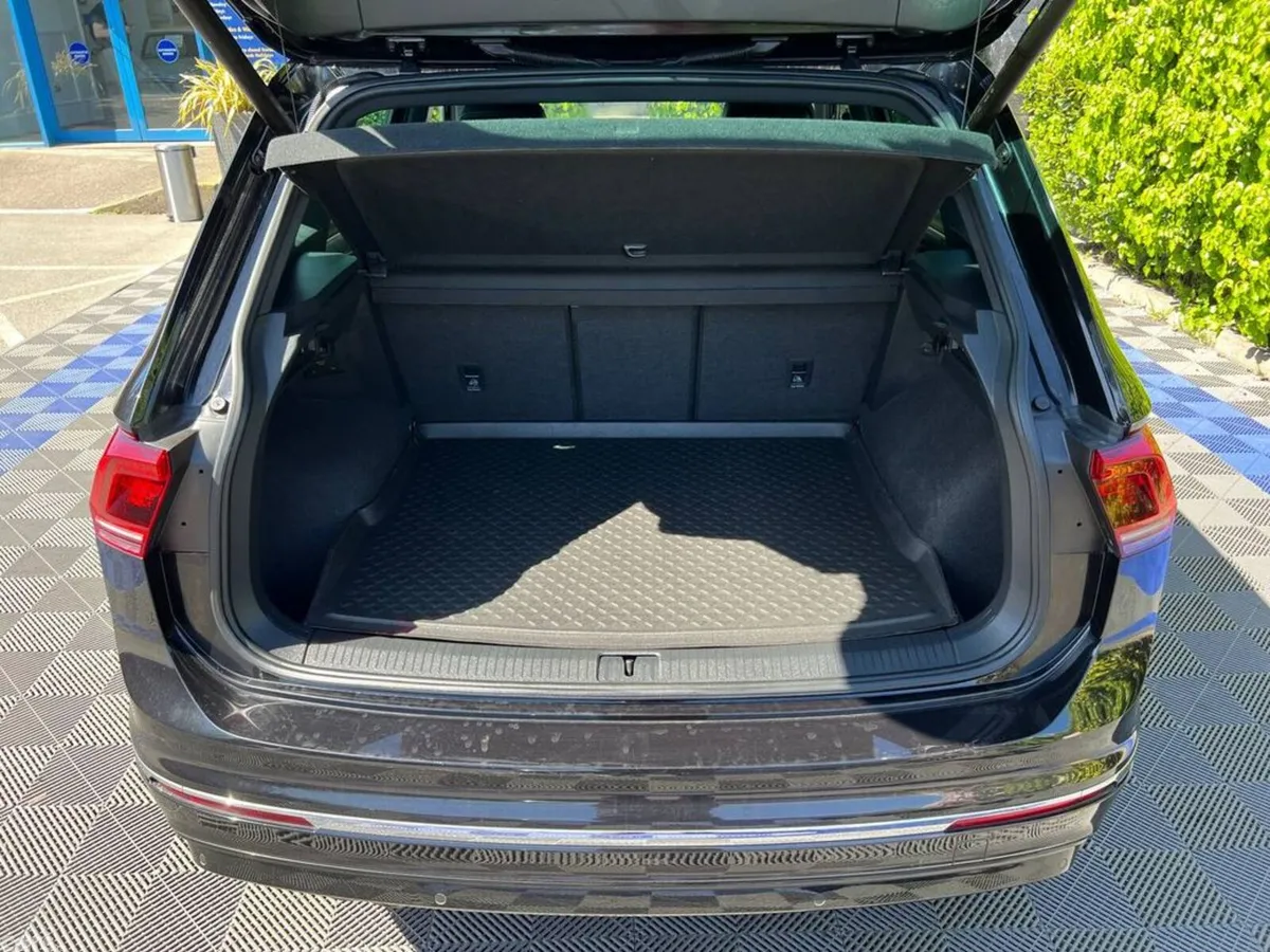 Volkswagen Tiguan SUV, Diesel, 2019, Black
