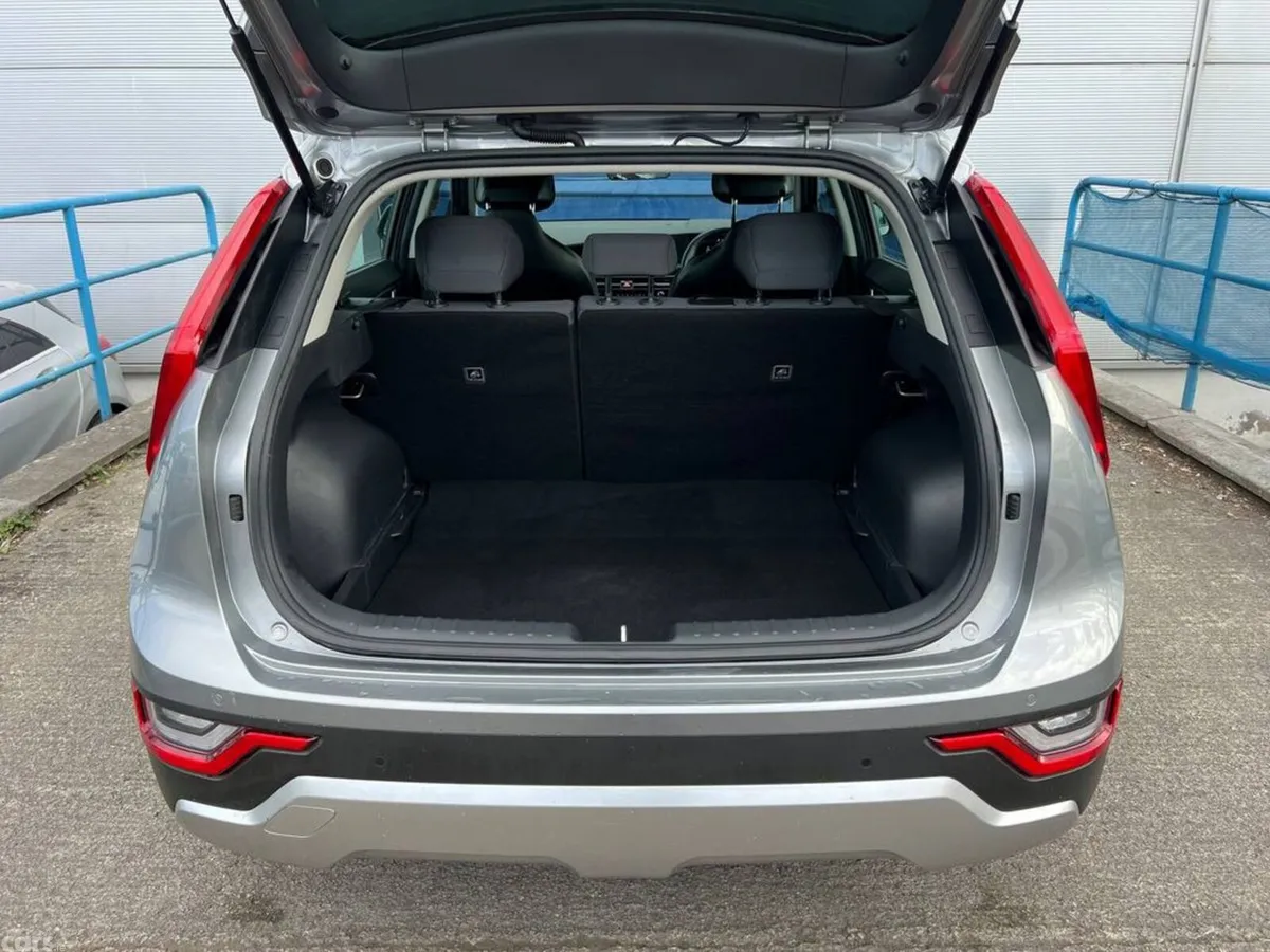 Kia Niro SUV, Petrol Plug-in Hybrid, 2023, Grey