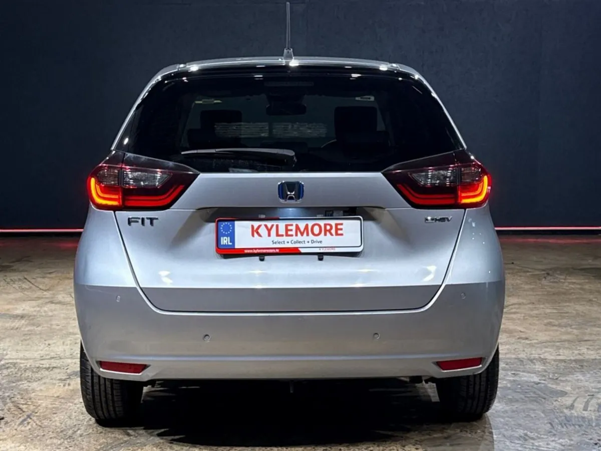 Honda Fit Hatchback, Petrol Hybrid, 2023, Silver