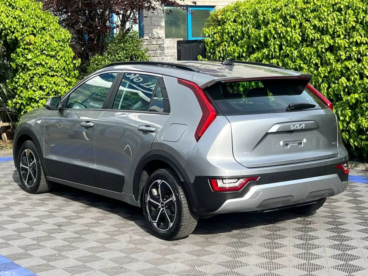Kia Niro SUV, Petrol Plug-in Hybrid, 2023, Grey