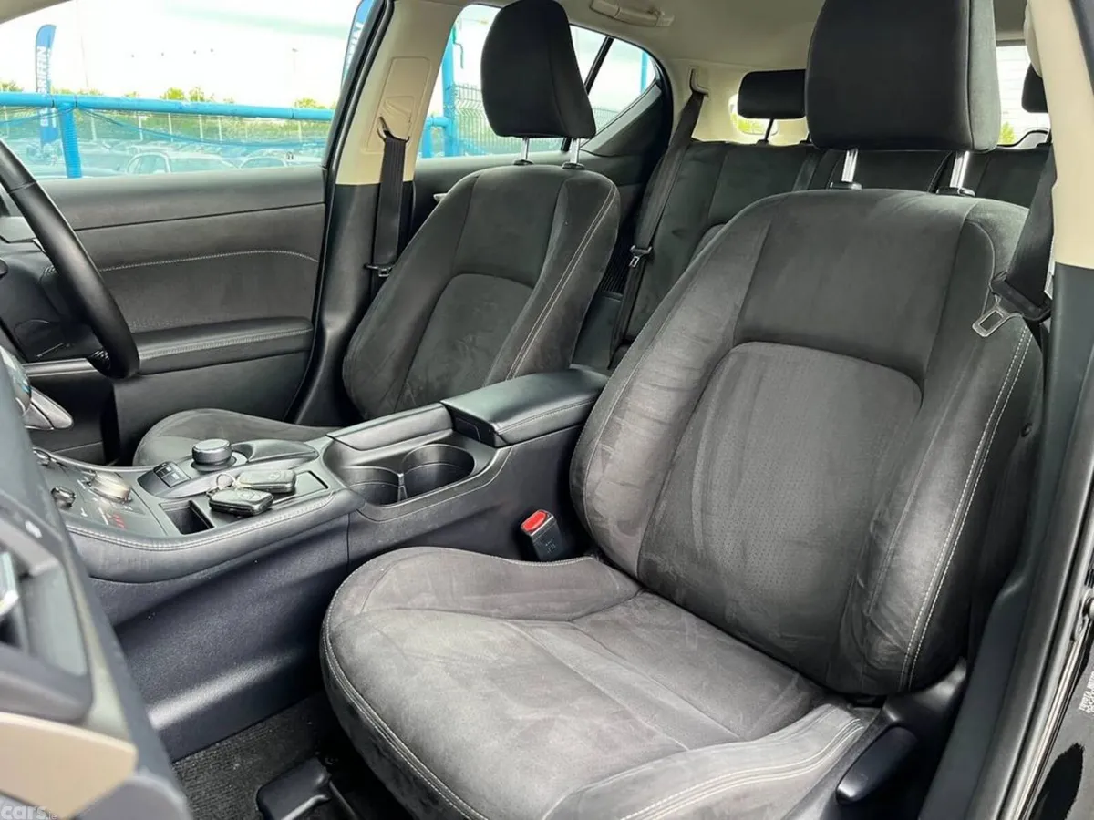 Lexus CT Hatchback, Petrol Hybrid, 2020, Black