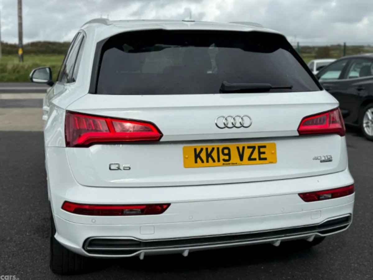 Audi Q5 Estate, Diesel, 2019, White