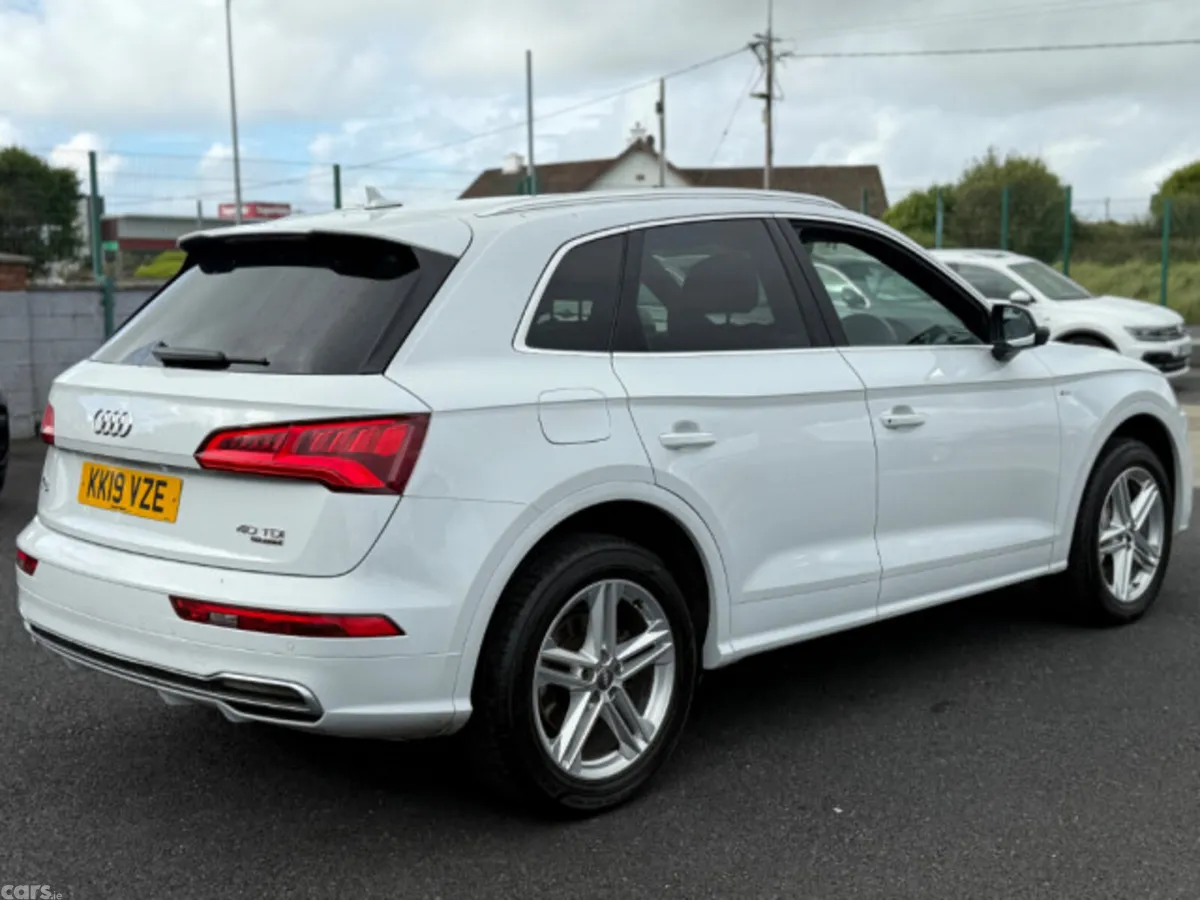 Audi Q5 Estate, Diesel, 2019, White