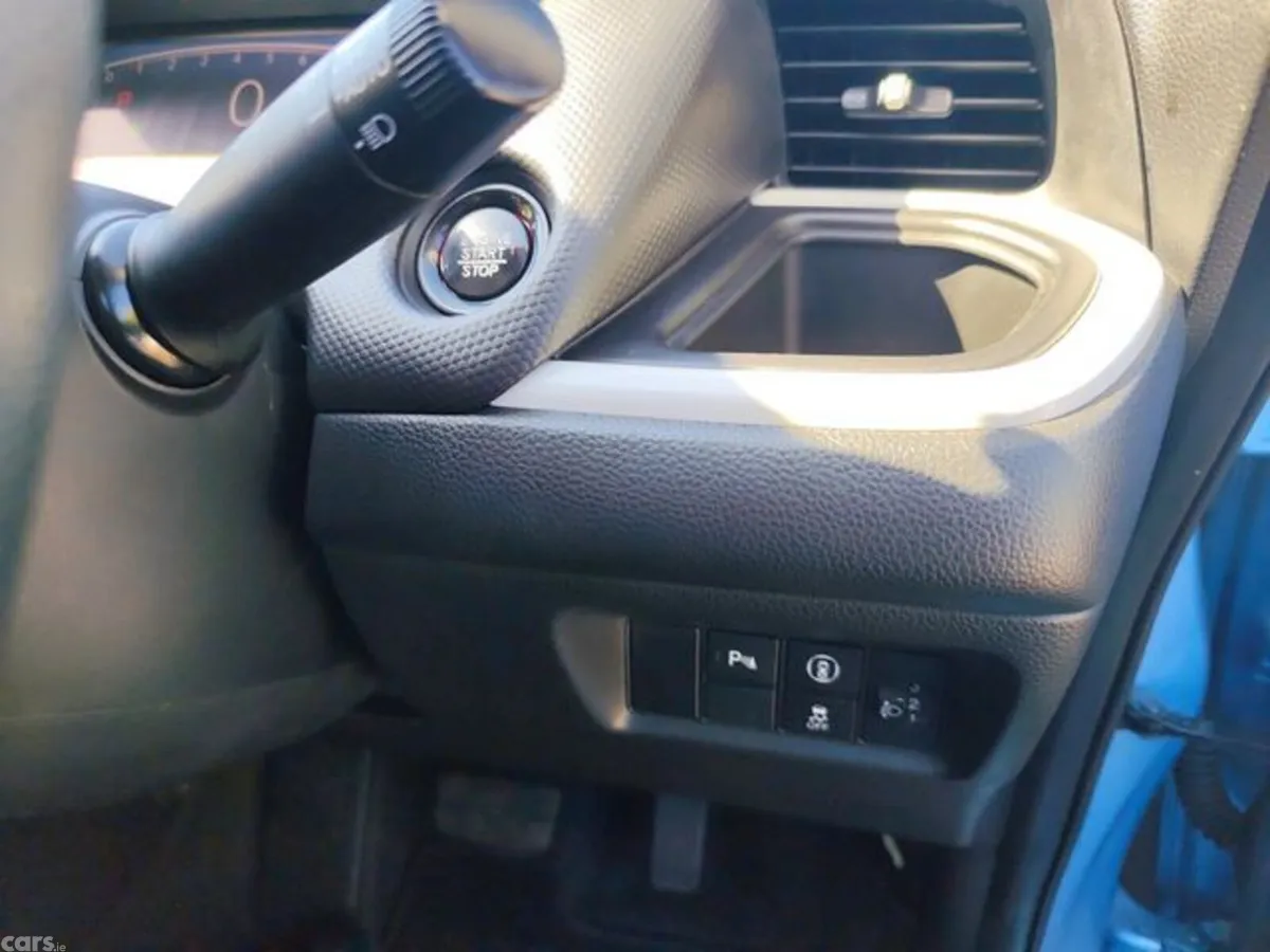 Honda Fit Hatchback, Petrol, 2021, Blue