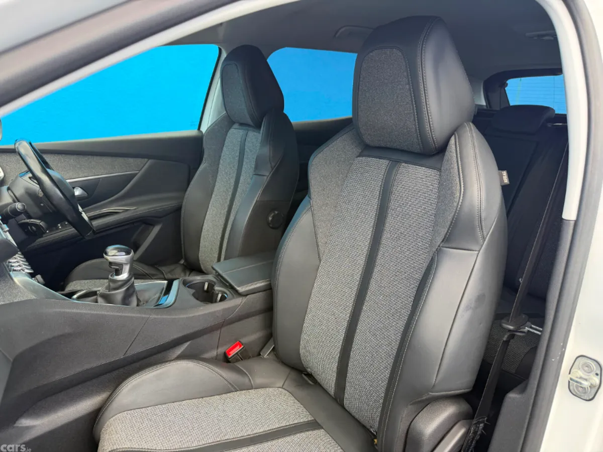 Peugeot 3008 Hatchback, Diesel, 2019, White