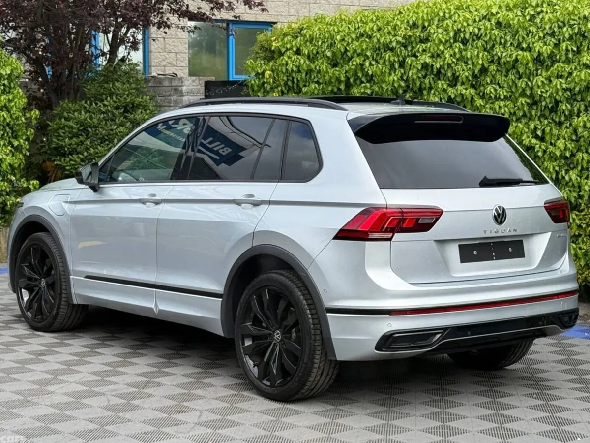 Volkswagen Tiguan SUV, Petrol Plug-in Hybrid, 2024, Silver