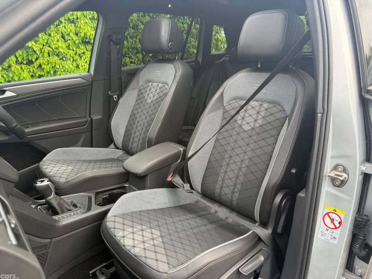 Volkswagen Tiguan SUV, Petrol Plug-in Hybrid, 2024, Silver