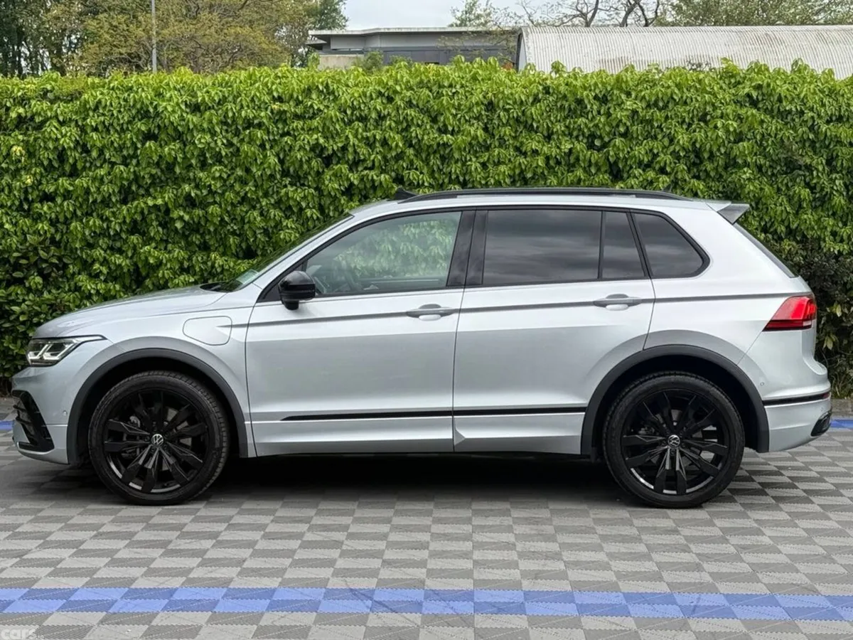 Volkswagen Tiguan SUV, Petrol Plug-in Hybrid, 2024, Silver