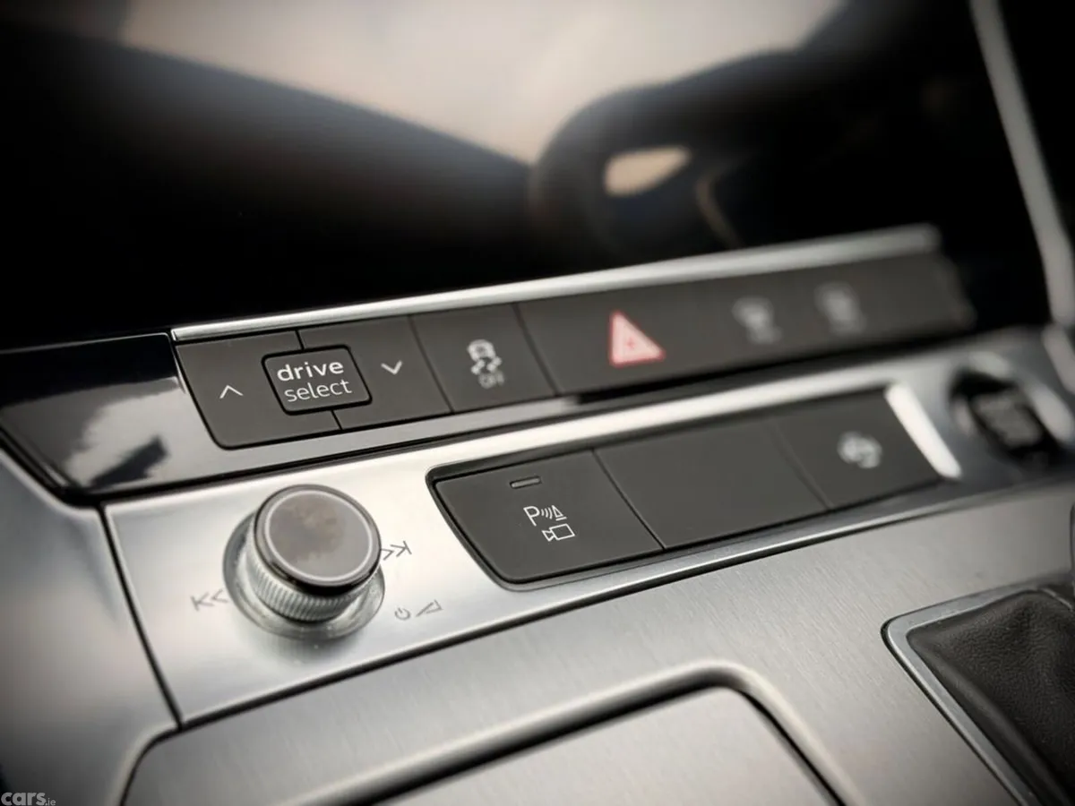 Audi A6 Saloon, Petrol Plug-in Hybrid, 2022, Black