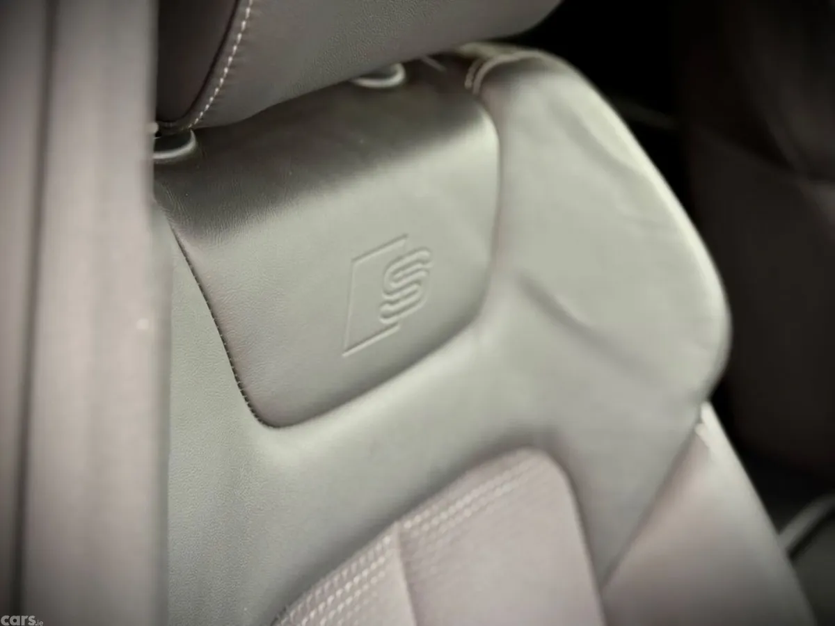 Audi A6 Saloon, Petrol Plug-in Hybrid, 2022, Black
