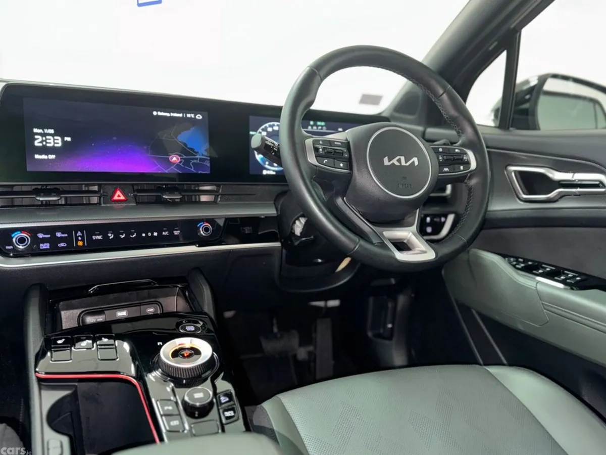 Kia Sportage MPV, Petrol Hybrid, 2025, Grey